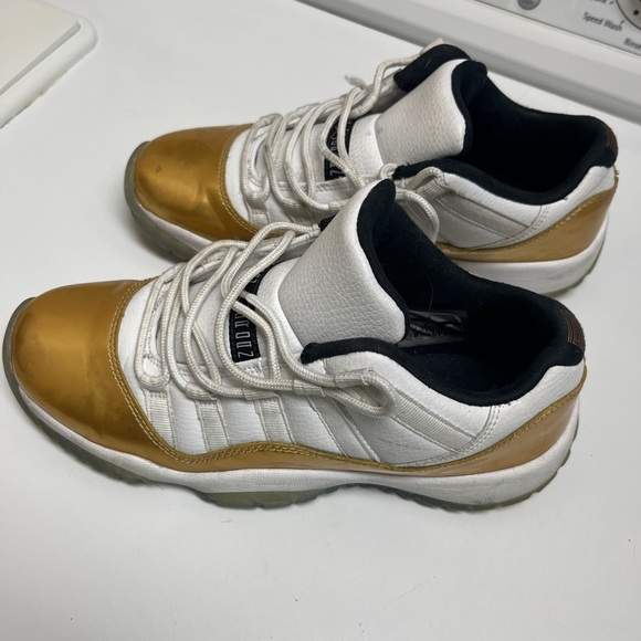 JORDAN 11 RETRO CLOSING CEREMONY - Picture 3 of 5